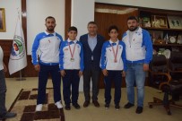 HÜSEYİN BEYAZ - Başkan Şayir, Şampiyonları Ağırladı