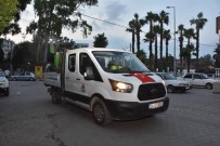 CEYHAN - Ceyhan'da Sinekle Mücadele Devam Ediyor