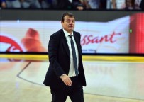 Ergin Ataman Açıklaması 'Gerçekleri Tarih Yazar, Tarihi De Ailemizle Biz Şampiyon Olarak Yazacağız'