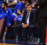 EFES - Ergin Ataman Parkeye Yine Kulaklıkla Çıktı