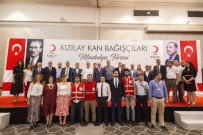TÜRK KıZıLAYı - Kızılay'dan Kan Bağışçılarına Madalya