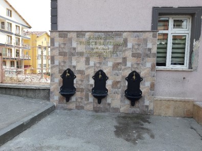 Tuğçe'nin Anısına Okulun Bahçesine Hayrat Yapıldı