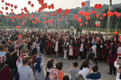 135 İmam Hatipli Öğrenci Mezun Olmanın Sevincini Yaşadı