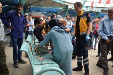 4 Yaşındaki Çocuğun Bacağı Banka Sıkıştı