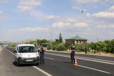 Bayram Öncesi Jandarmadan 'Uçangöz'le Trafik Denetimi