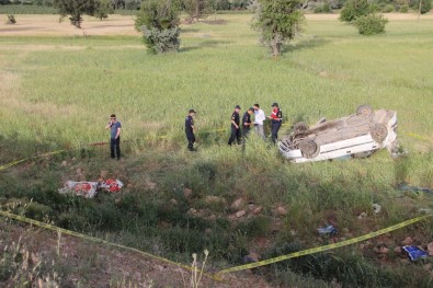 Karaman'da Otomobil Tarlaya Uçtu Açıklaması 1 Ölü, 5 Yaralı