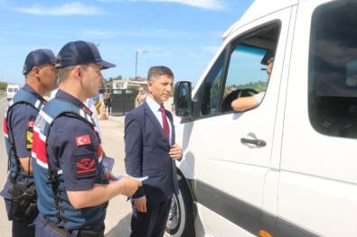 Kaymakam, Trafik Denetledi