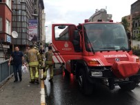 TARLABAŞı - Alevler Arasında Kalan 3 Kadınının Yardımına İtfaiye Koştu