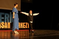 SÜLEYMAN DEMİREL - Cemil Meriç Engelsiz Yaşam Merkezi İlk Mezunlarını Verdi