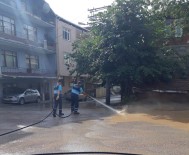 İŞ MAKİNESİ - İzmit Belediyesi'nden Sel Mağdurlarına Sıcak Çorba İkramı