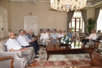 CELAL BAYAR ÜNIVERSITESI - Vali Deniz Konuklarını Ağırladı