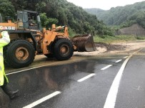 YAĞAN - Alaplı -Akçakoca Karayolunda Çamur Seli