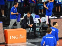 EFES - Ergin Ataman Parkeye Bu Sefer Kulaklıksız Çıktı