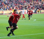 ESKIŞEHIRSPOR - Eskişehirspor'un Gençlerine Talep Çok