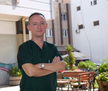 Havuzda Lens Kullanılması Göz Sağlığını Tehdit Ediyor