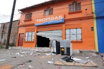 Honduras'ta Kaos Büyüyor