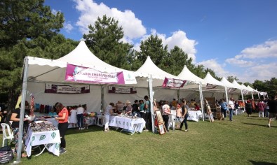 Kadın Emeği Festivali Sertab Erener Konseriyle Başlıyor