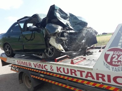Konya'da İki Otomobil Çarpıştı Açıklaması 2 Ölü, 3 Yaralı