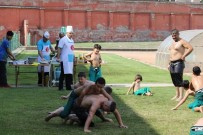 KÜÇÜK EV - (Özel) Kırkpınar Öncesi Pehlivanlara Tava Ciğer Keyfi