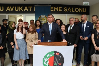 TBB Başkanı Feyzioğlu Açıklaması 'Yargı Reformunu Yeşil Pasaporta İndirenleri Kınıyorum. Bu Sığlıktır'