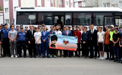 Vali Masatlı, Öğrencileri Çanakkale'ye Uğurladı