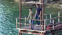 Adana'da Baraj Gölüne Giren Genç Kayboldu