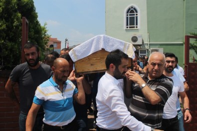 Arkadaşı İle Birlikte Uyuşturucuya Kurban Giden Genç Toprağa Verildi