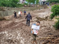 ERDEMIR - Göreve Başladığı Gün Selzedelere Yardıma Koştu