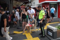 POLONYA - Manavgat'ta Motosiklet Yaya Geçidinde Turiste Çarptı