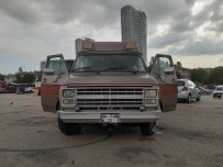 BENZİN DEPOSU - Merhum Cumhurbaşkanı Turgut Özal'ın Karavana Dönüştürülen Ambulansı