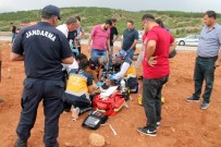 NUMUNE HASTANESİ - Otomobil Takla Attı Açıklaması 16 Yaşındaki Genç Hayatını Kaybetti, 4 Kişi Yaralandı