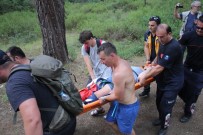 KURTARMA EKİBİ - Polonyalı Ailenin Yürüyüş Planı Hastanede Bitti