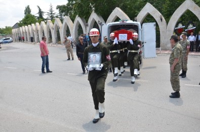 Vefat Eden Uzman Çavuş, Son Yolculuğuna Uğurlandı