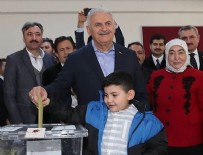 BİNALİ YILDIRIM - AK Parti ve Cumhur İttifakı adayı Yıldırım oyunu kullandı