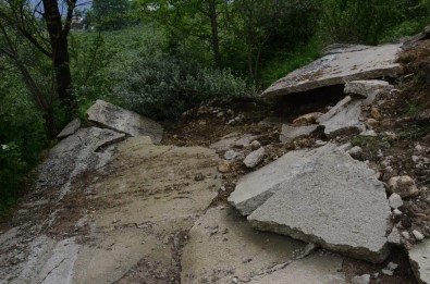 Ordu'daki Heyelan Bölgesinde Bekleyiş Sürüyor