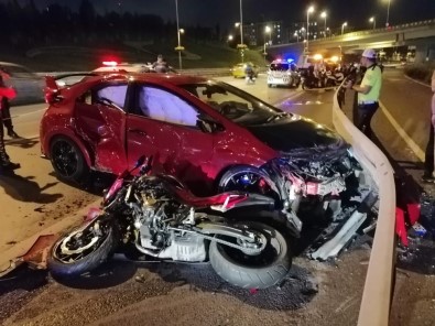Otomobil İki Motosiklete Çarptı Açıklaması1 Ölü 2 Yaralı
