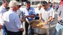 CENNET - Sivas'ta Bir Esnaf Mursi İçin Helva Dağıttı