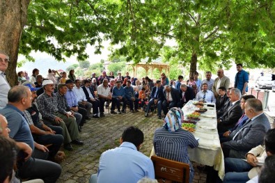 Vali Seymenoğlu Dolu Hasarı Gören Bölgeleri İnceledi