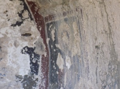 Aydın'da 2 Bin Yıllık Hz. İsa Olduğu İddia Edilen Kaya Resmi Defineciler Tarafından Tahrip Etti