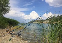 YAĞMURLU - Balıkçılar İç Sularda Yerlerini Aldı