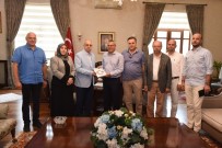 AHMET DENIZ - MÜSİAD Manisa Yönetimi, Vali Deniz'i Ziyaret Etti