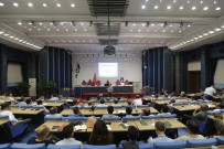 MİMAR SİNAN - Başkan Büyükkılıç Açıklaması Kendisini Yenilemeyen Çağın Gerisinde Kalır'