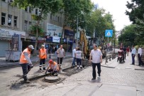İŞ MAKİNESİ - Çorlu Omurtak Caddesi'nde Bakım Ve Onarım Çalışması Yapıldı
