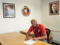 İLHAN CAVCAV - Gençlerbirliği, Pierre-Yves Polomat'ı Kadrosuna Kattı