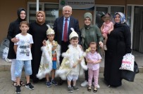 YAĞLI GÜREŞLER - Hendek'te 180 Çocuğa Sünnet Kıyafeti