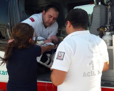 Yeni Doğan Bebek Helikopter Ambulansla Denizli'ye Sevk Edildi