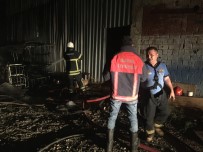Bursa'da Korkutan Fabrika Yangını