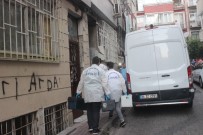 Fatih'te Bir Tacikistanlı Kadının Başına Siyah Poşet Geçirilerek Öldürüldü