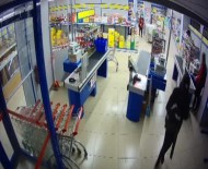 SOYGUN - İstanbul'da Pompalı Tüfekle Market Soygunları Kamerada