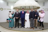 TÜRK BAYRAĞI - Kocasinan'da 6 Ayda Bin 255 Çift, Mutluluğa İmza Attı